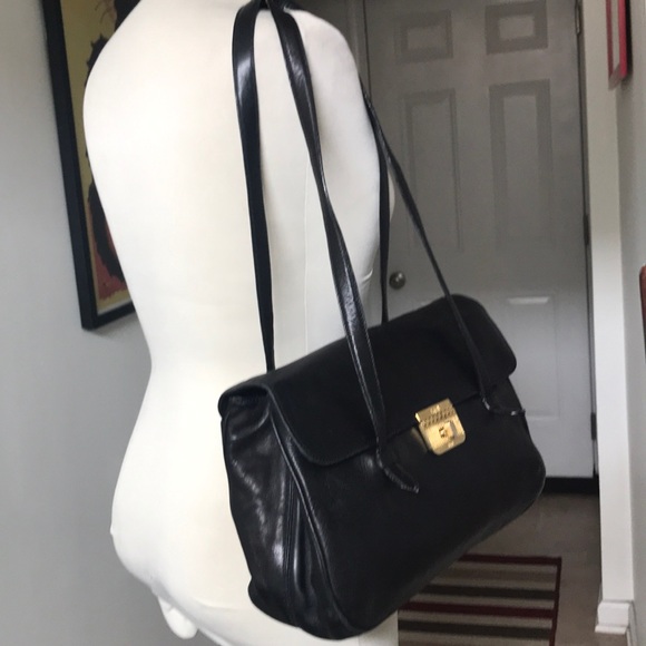 Vintage Sapel Italian leather handbag 😘 - Picture 5 of 8